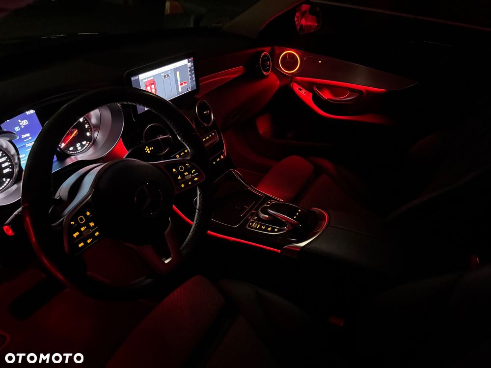 Mercedes-Benz Klasa C 300 9G-TRONIC Avantgarde - 31