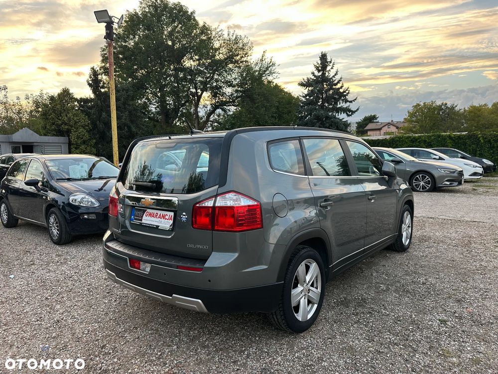 Chevrolet Orlando - 10