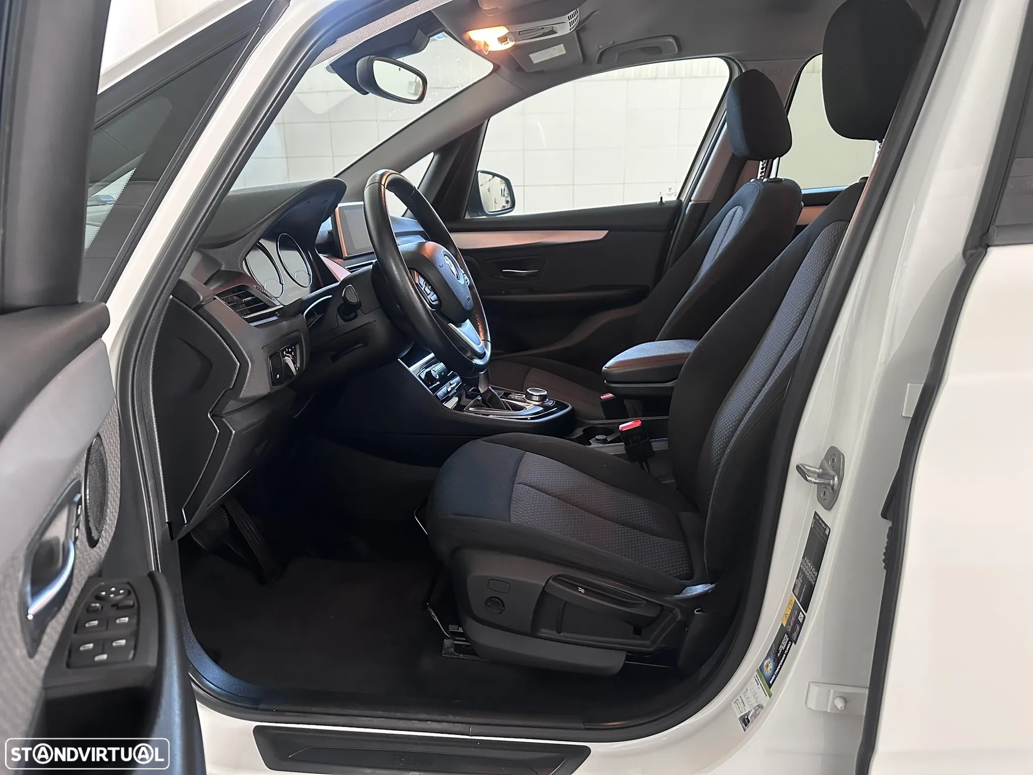 BMW 225xe Active Tourer Line Luxury - 11