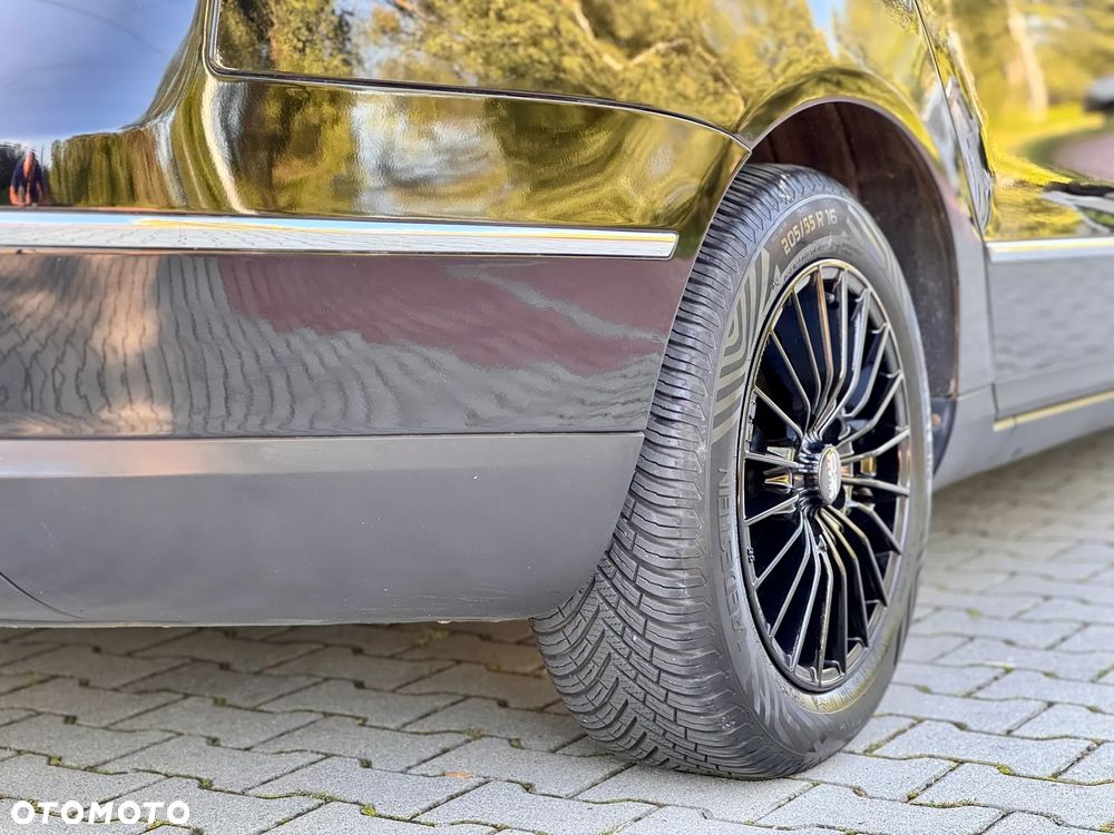 Volkswagen Passat 1.9 TDI Comfortline - 18