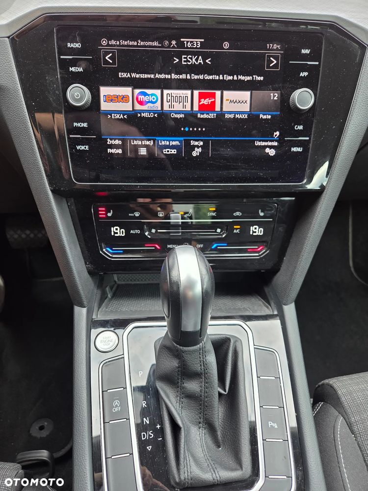 Volkswagen Passat 1.5 TSI EVO Elegance - 13