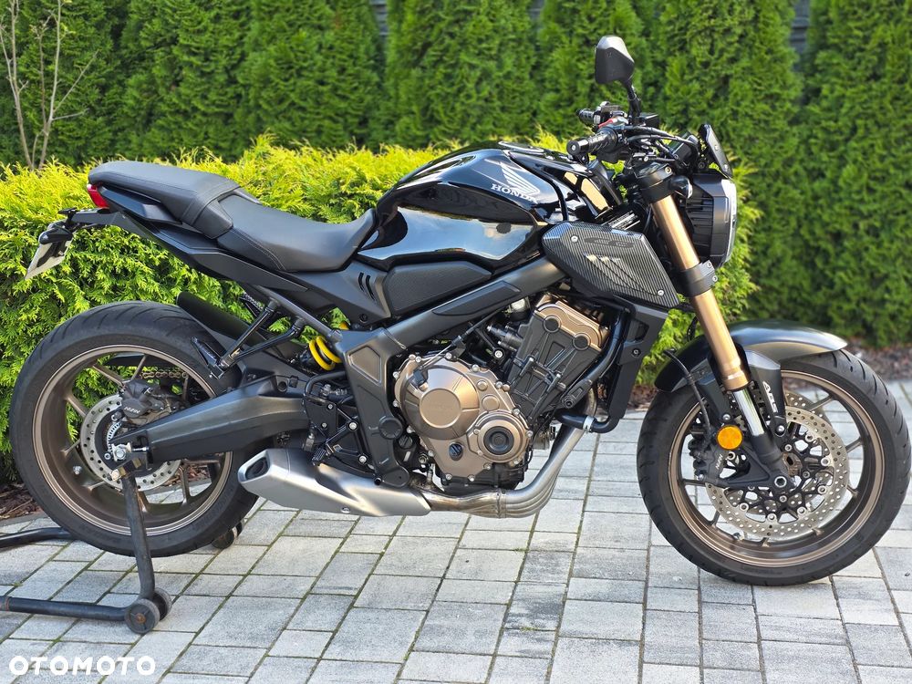 Honda CB - 3