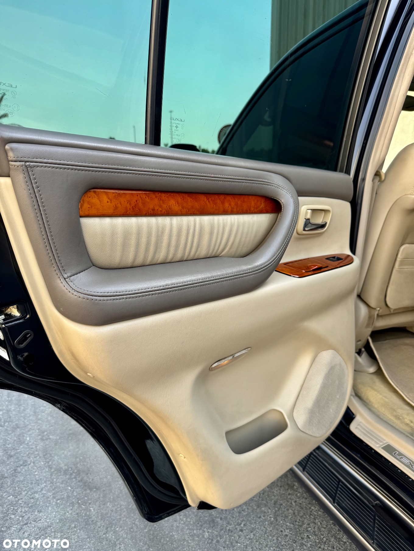 Lexus LX 470 - 36