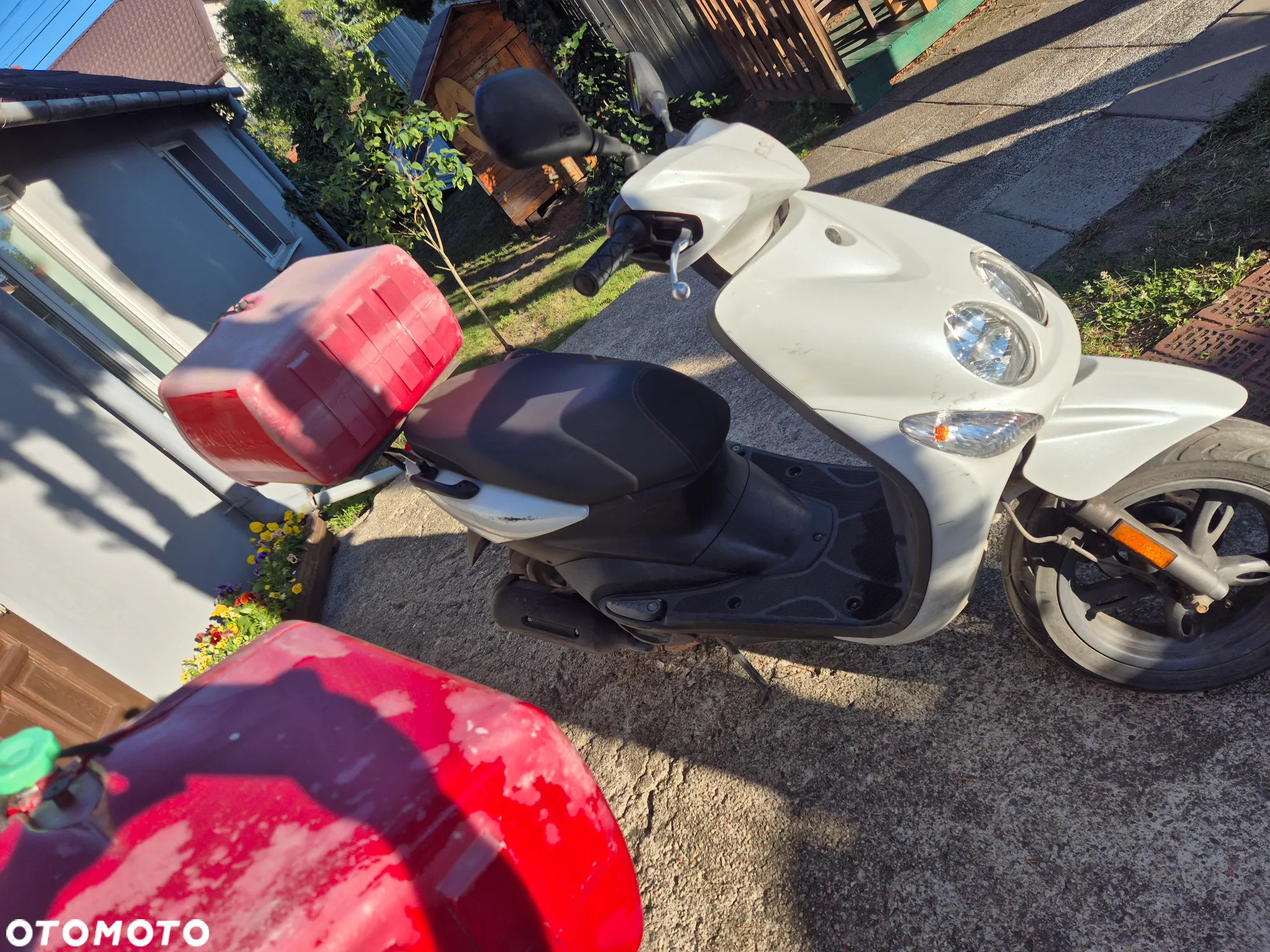 Yamaha Neos - 6