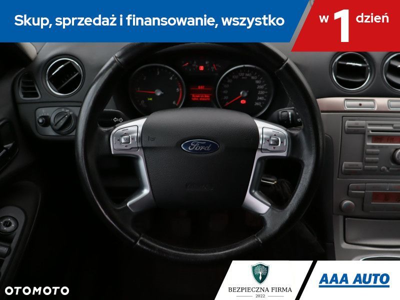 Ford Galaxy - 18