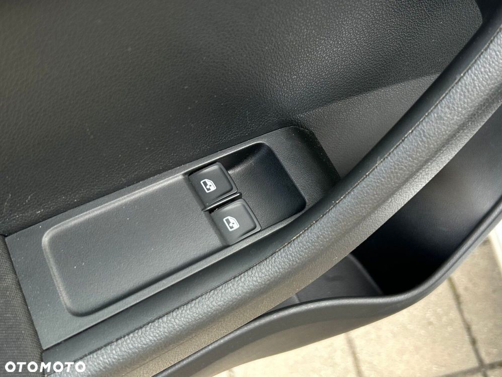 Skoda Fabia - 12