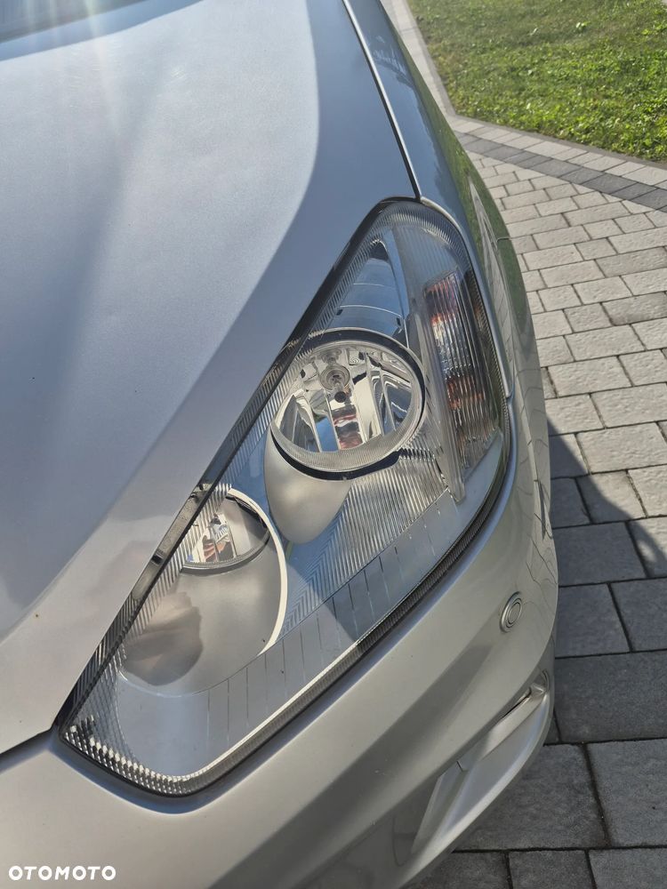 Ford C-MAX 1.6 Titanium - 27