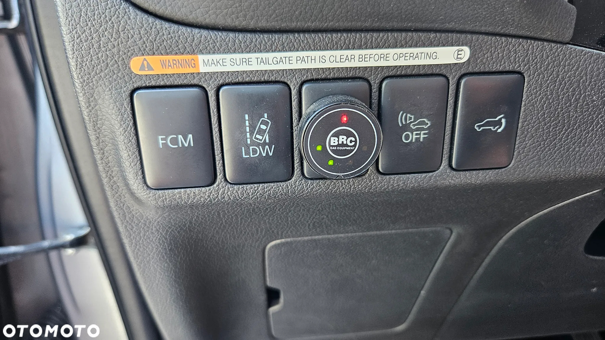 Mitsubishi Outlander - 28