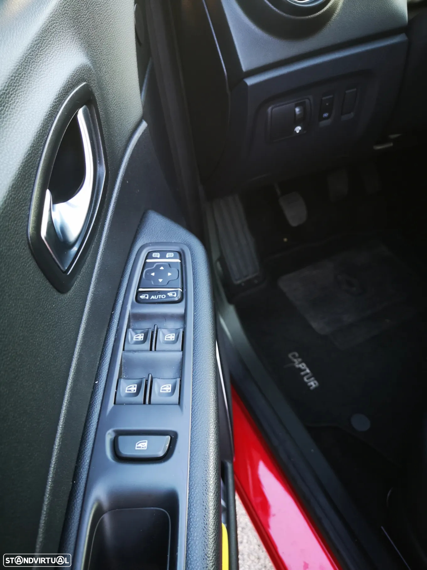 Renault Captur 1.5 dCi Exclusive C/Pneu - 8