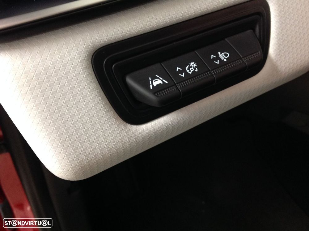 Renault Clio 1.0 TCe Limited CVT - 19