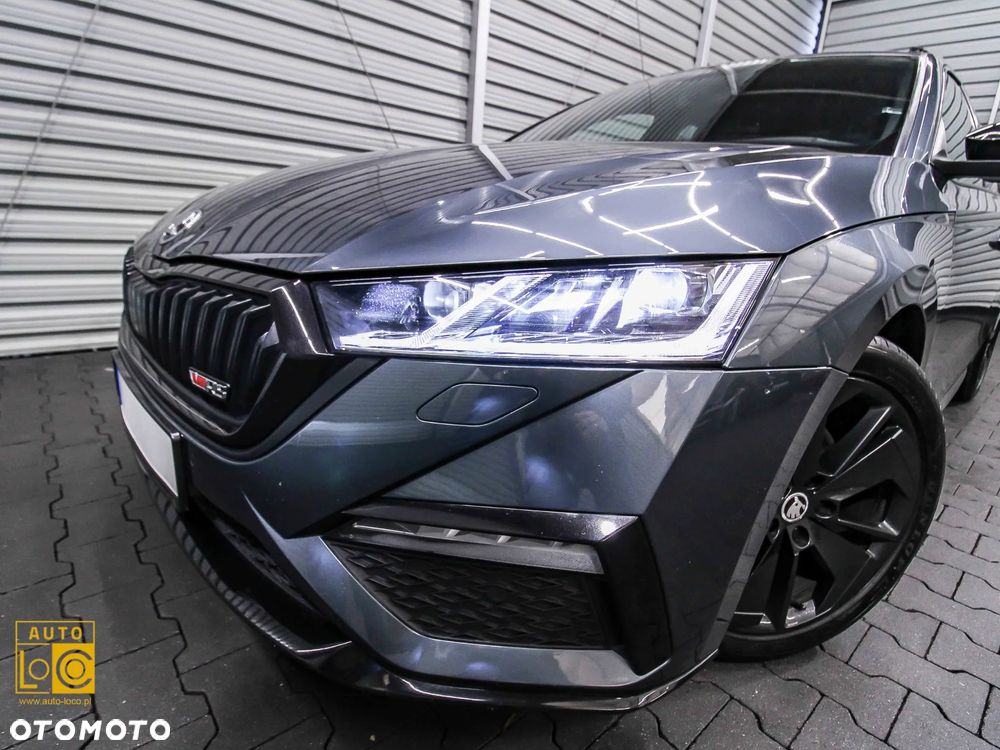 Skoda Octavia 2.0 TDI DSG RS Plus - 40