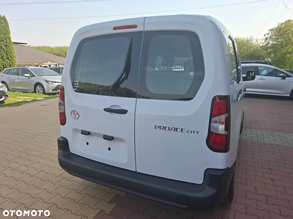 Toyota Proace City D-4D Long 2,4t Active (bryg.) - 7