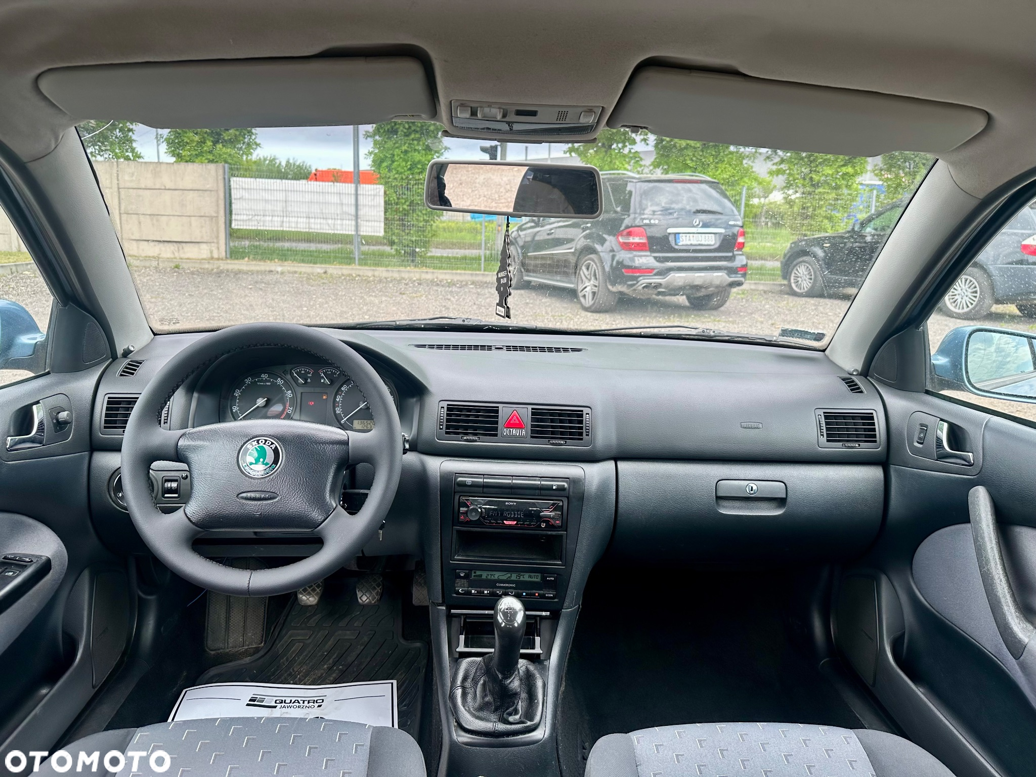Skoda Octavia 1.6 Ambiente - 18