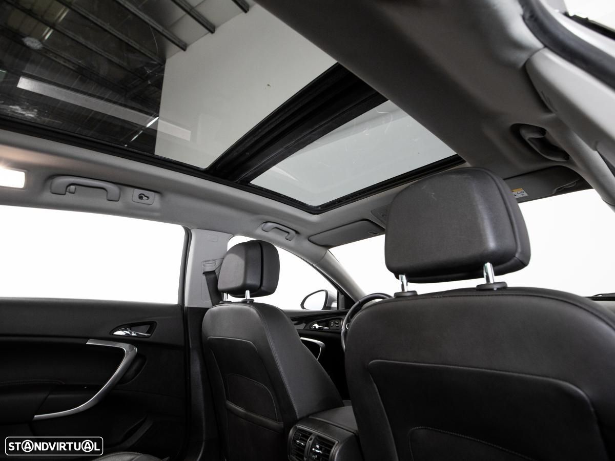Opel Insignia Sports Tourer - 12