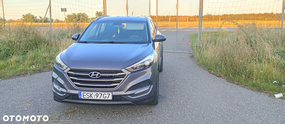 Hyundai Tucson 1.7 CRDI BlueDrive Classic 2WD - 12