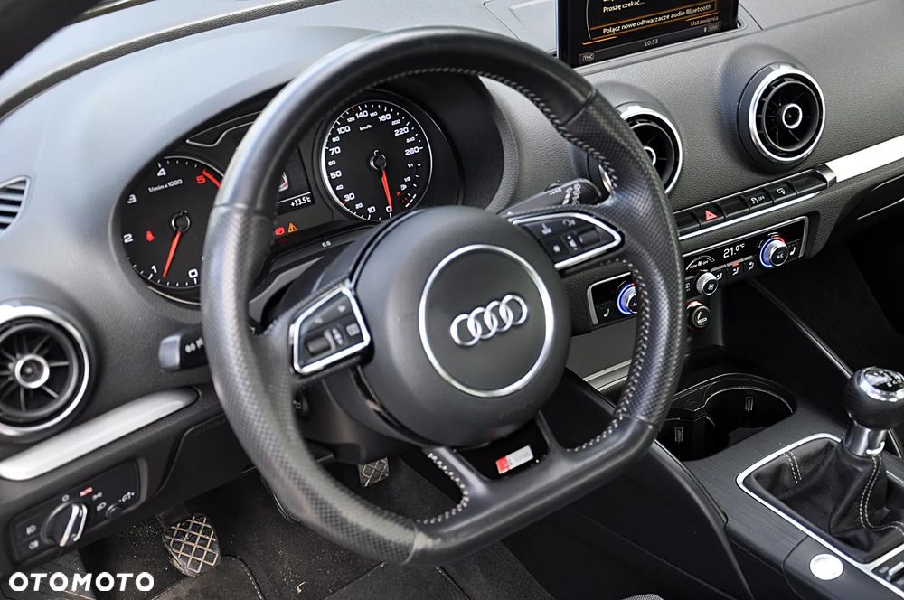 Audi A3 Sportback 2.0 TDI S line Sportpaket - 16