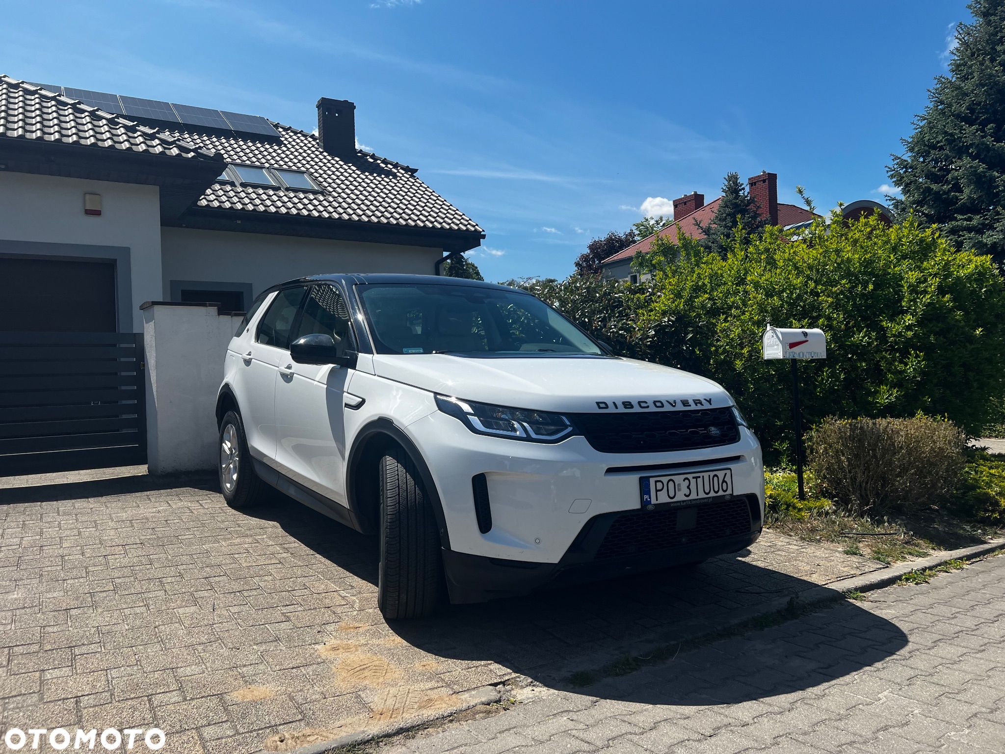 Land Rover Discovery Sport - 1