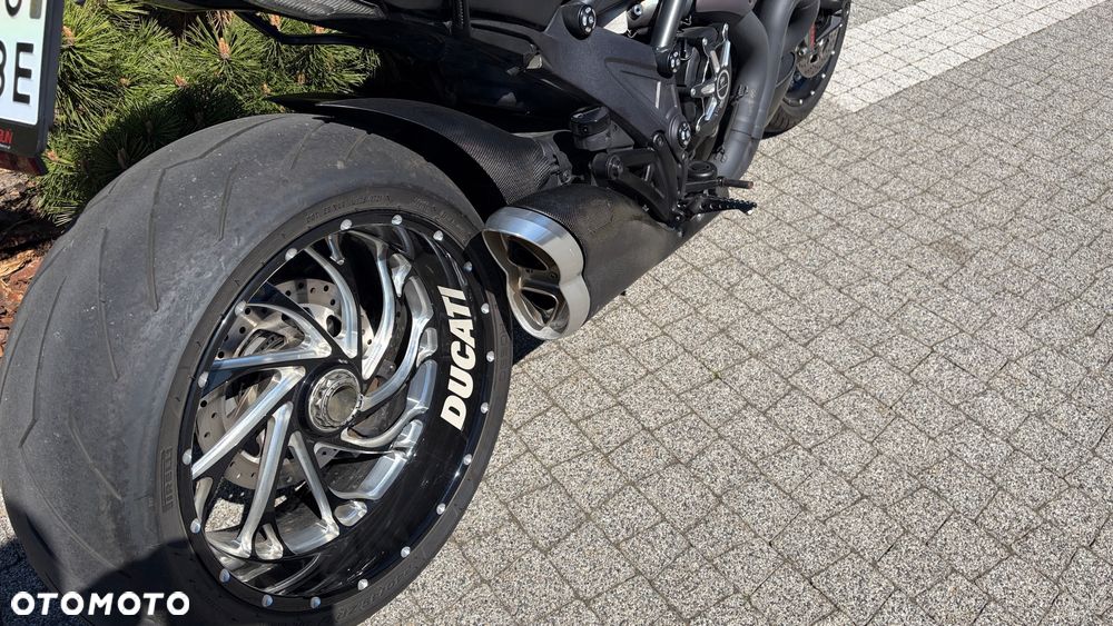 Ducati Diavel - 11