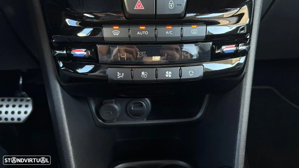 Peugeot 2008 1.2 PureTech Crossway EAT6 - 18