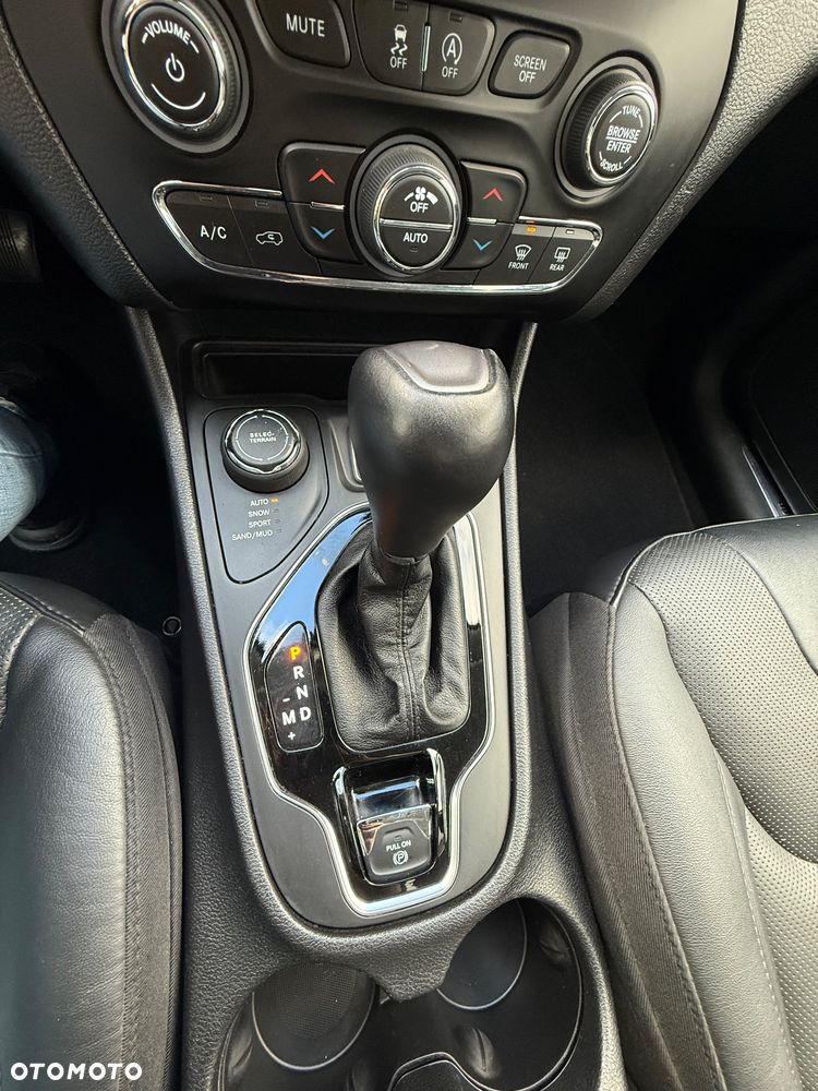 Jeep Cherokee 3.2 V6 Pentastar Active Drive I Automatik Limited - 21