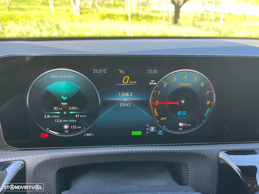 Mercedes-Benz A 250 e 8G-DCT AMG Line - 24