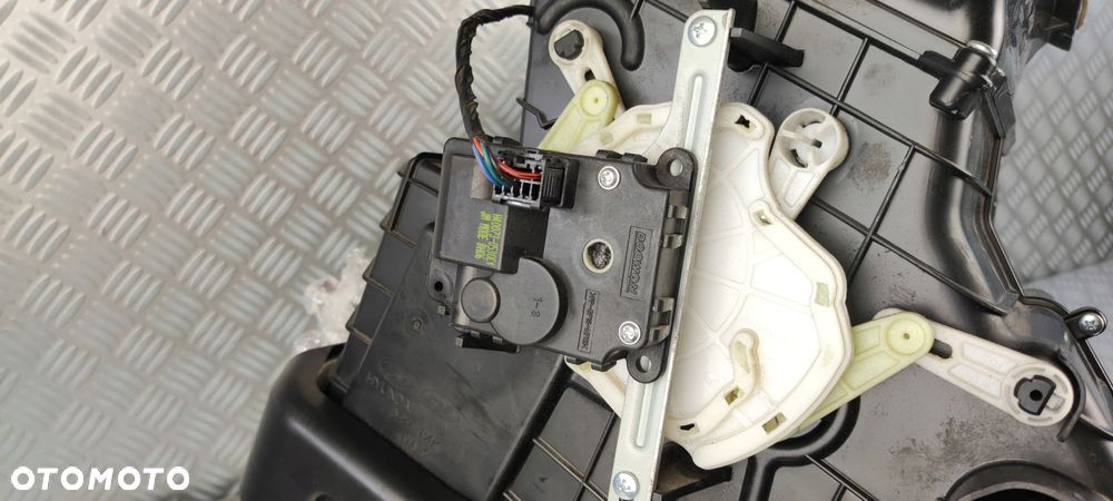nagrzewnica dmuchawa klimatyzacji nawiewu powietrza HYUNDAI TUCSON 04-10 EU - 8