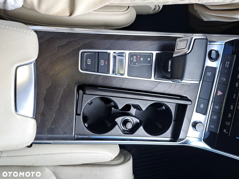 Audi A6 Avant 55 TFSI mHEV Quattro S tronic - 6
