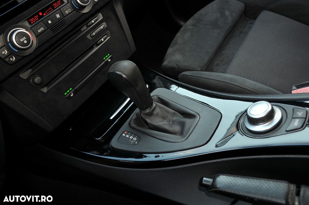 BMW Seria 3 335i Aut. - 19