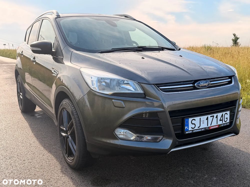 Ford Kuga 1.5 EcoBoost 2x4 Titanium - 2