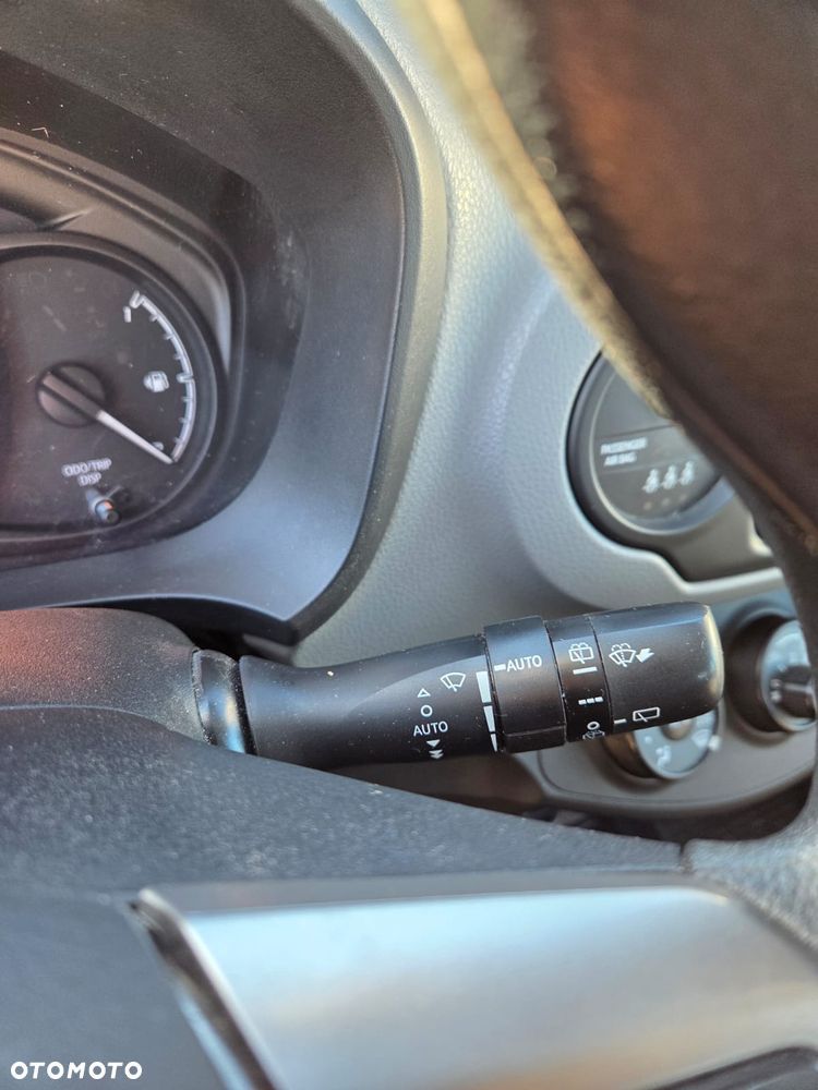 Toyota Yaris 1.0 Active - 13