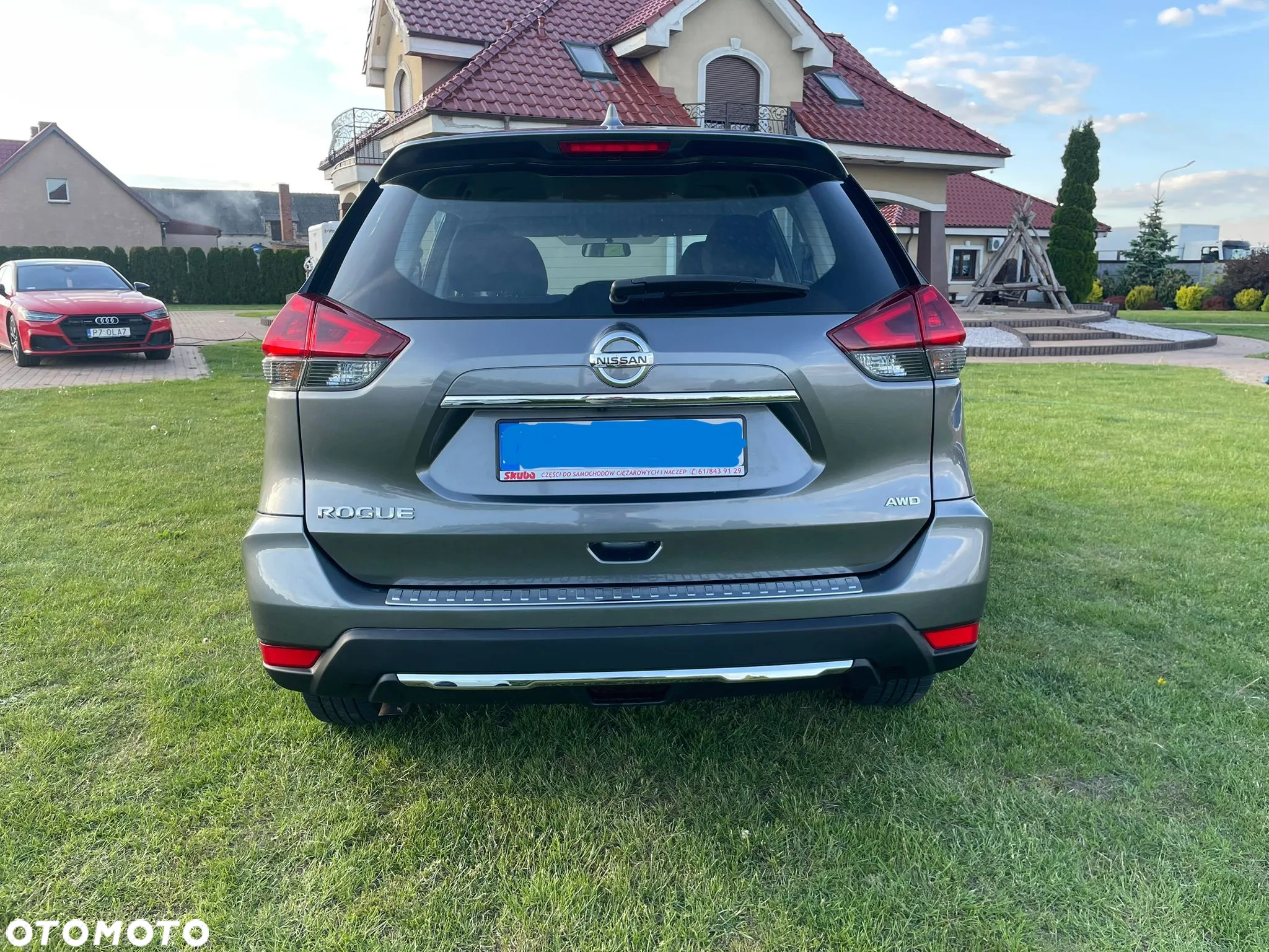 Nissan Rogue - 10