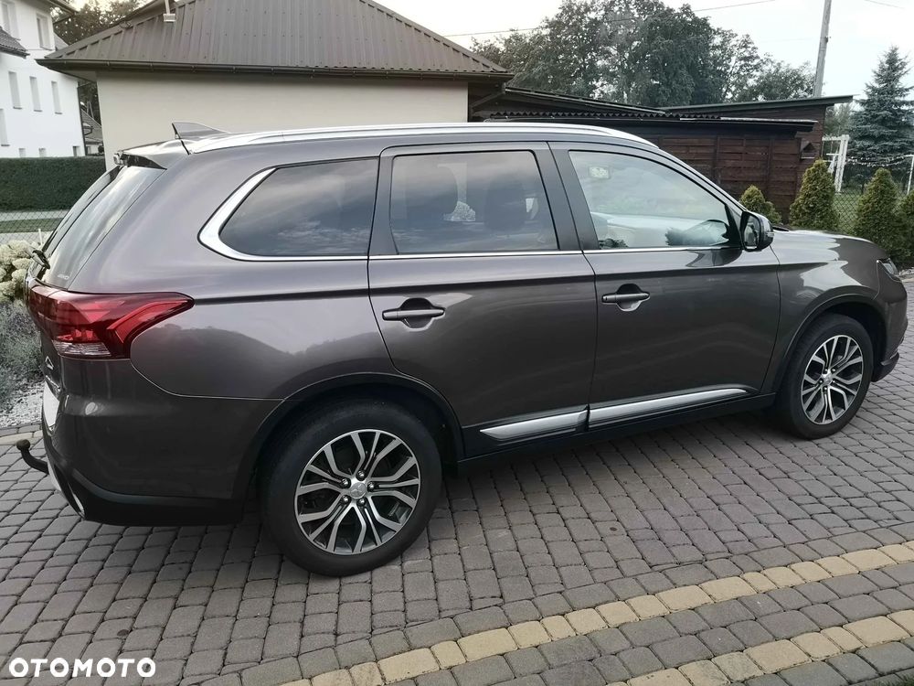 Mitsubishi Outlander 2.2 DI-D Intense + SDA 4WD - 2