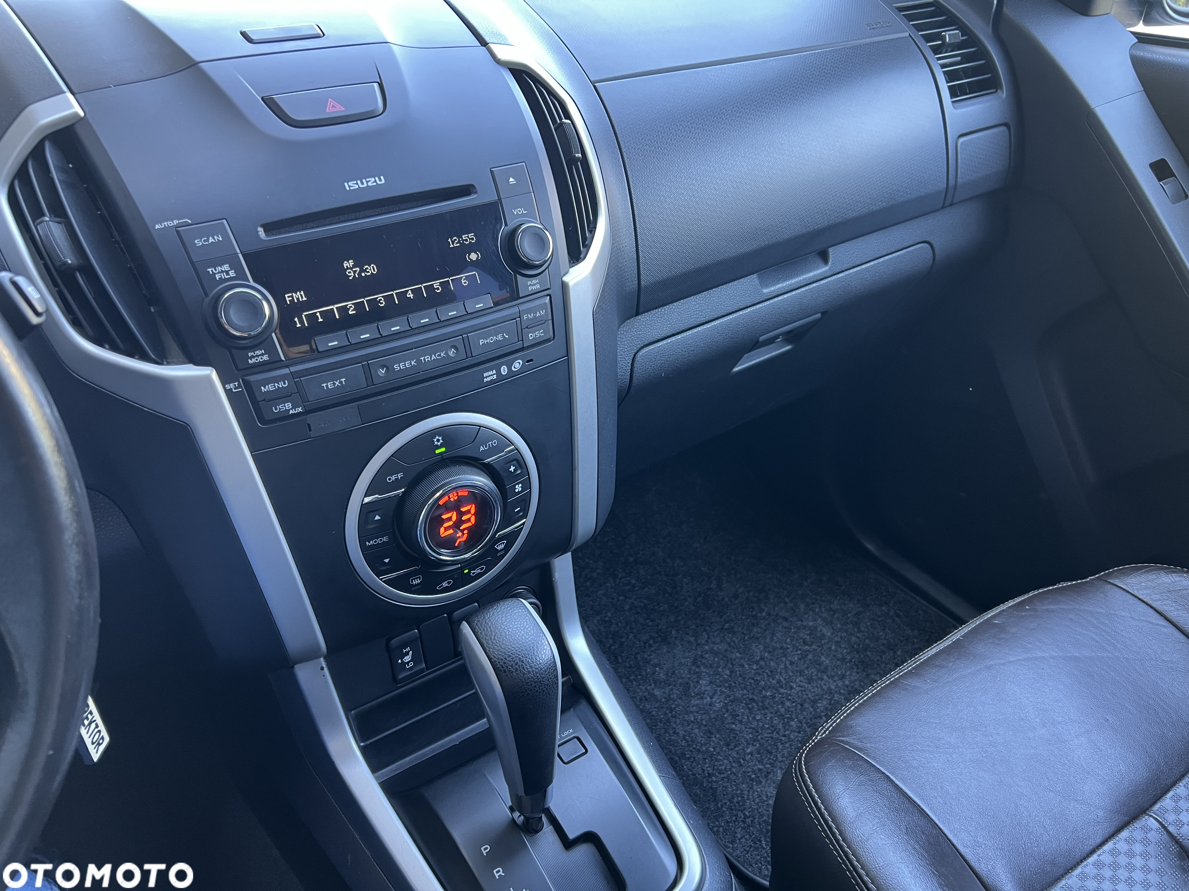 Isuzu D-Max 2.5 EC LS+ - 12