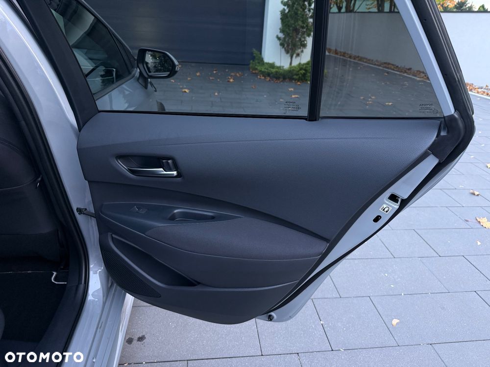 Toyota Corolla - 38