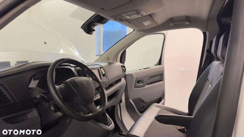 Peugeot Expert - 8