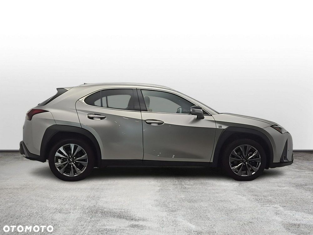 Lexus UX - 6