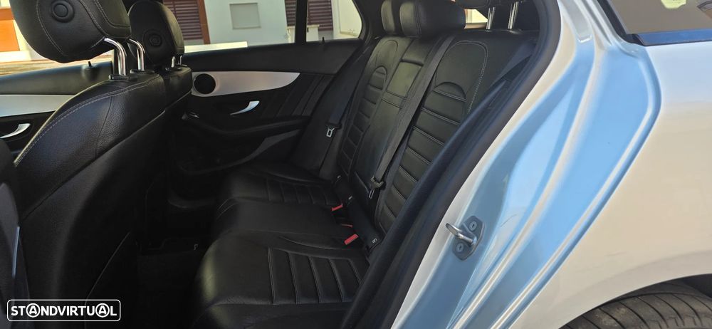 Mercedes-Benz C 300 de T 9G-TRONIC AMG Line - 12