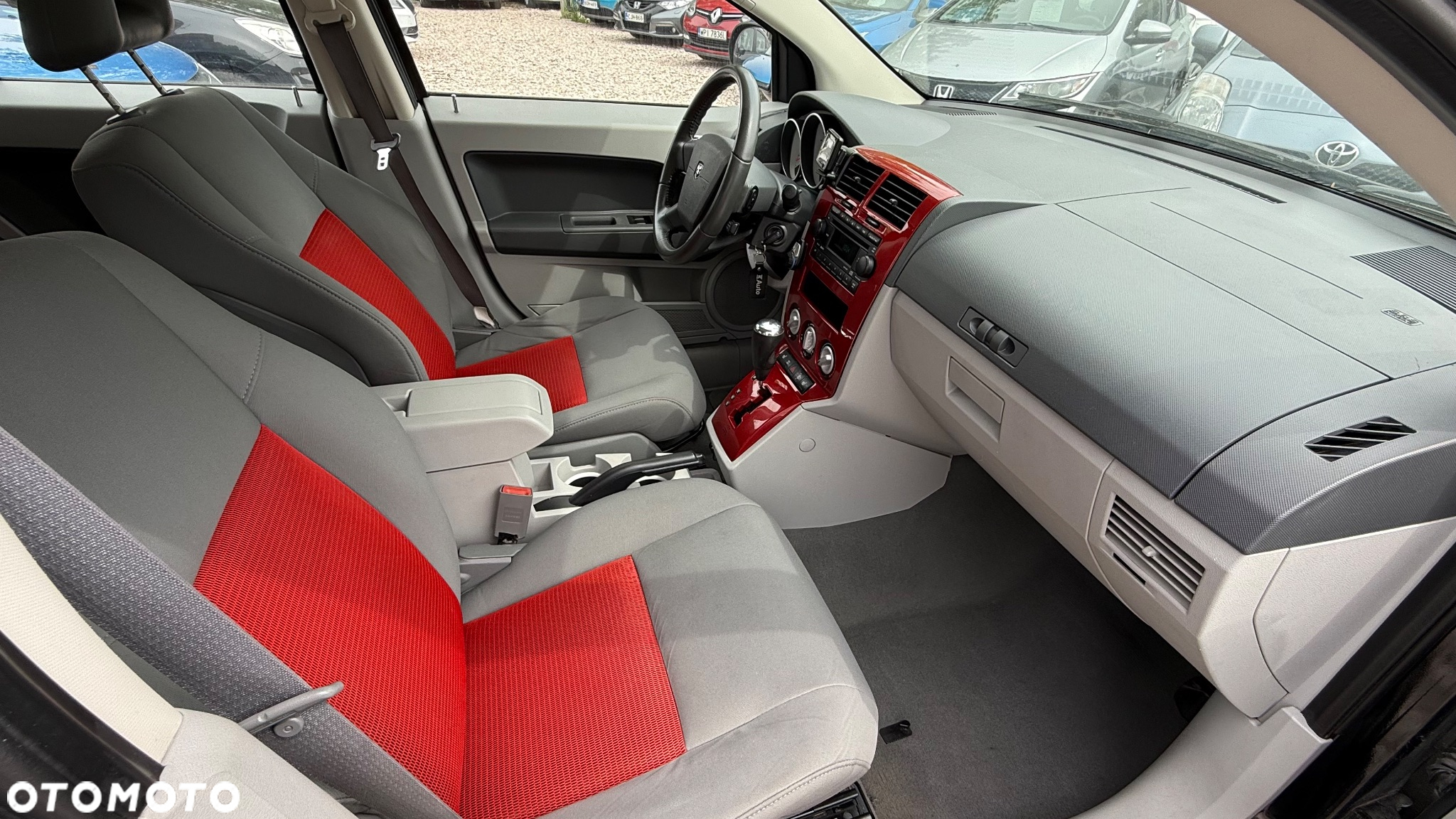 Dodge Caliber 2.0 CVT SXT - 15