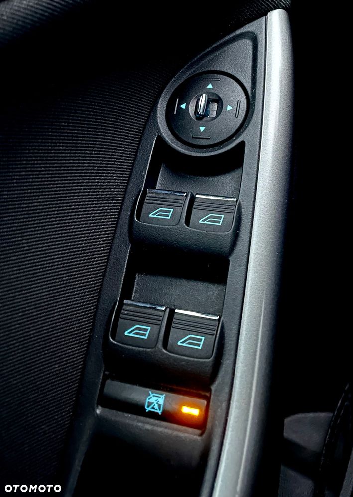 Ford Focus 1.0 EcoBoost Edition - 11