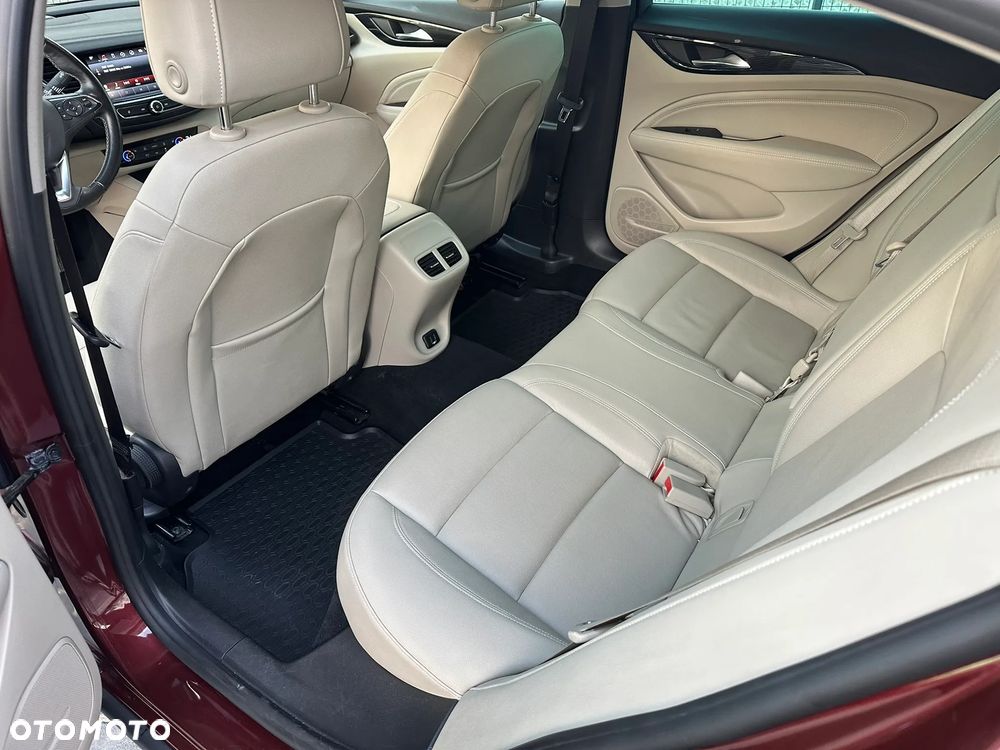 Opel Insignia 1.5 T Innovation S&S - 8