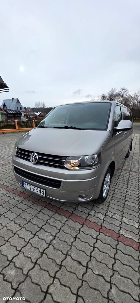 Volkswagen Caravelle - 14