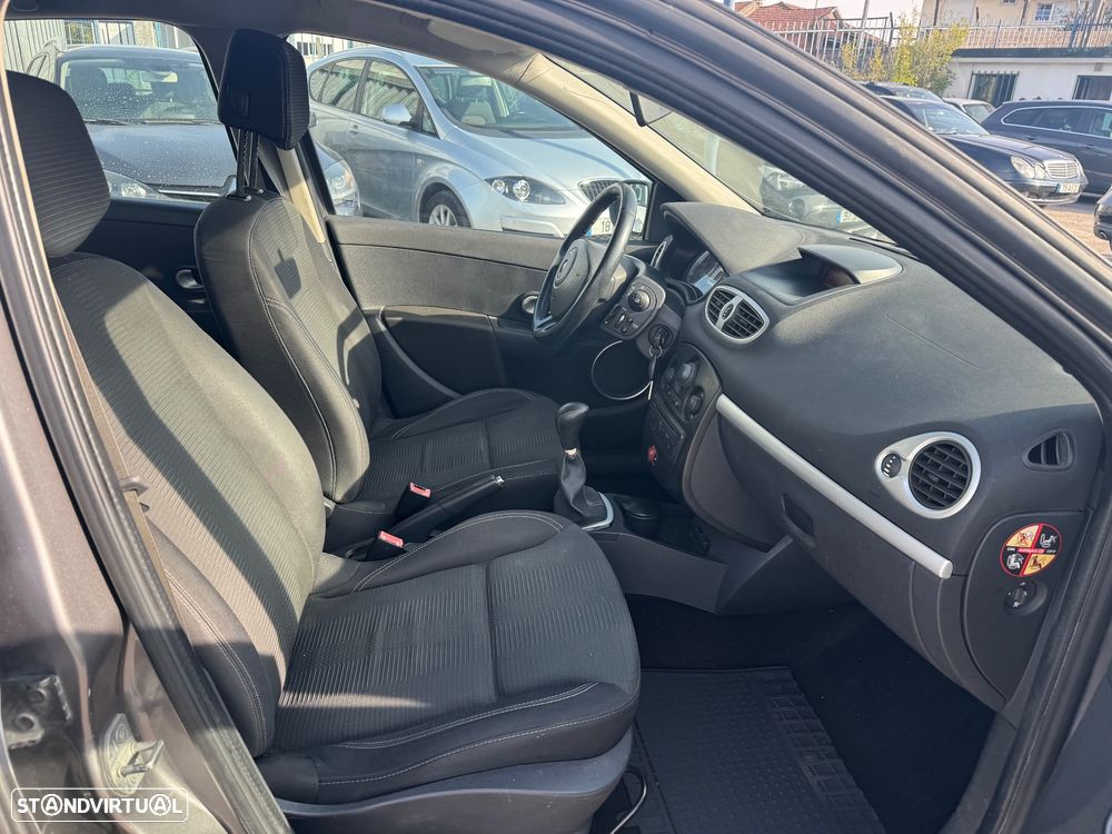 Renault Clio Break 1.2 16V Dynamique - 19