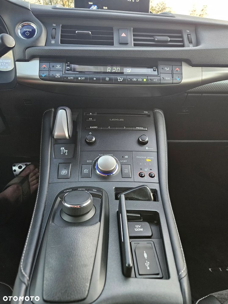 Lexus CT 200h F Sport EU6 - 15