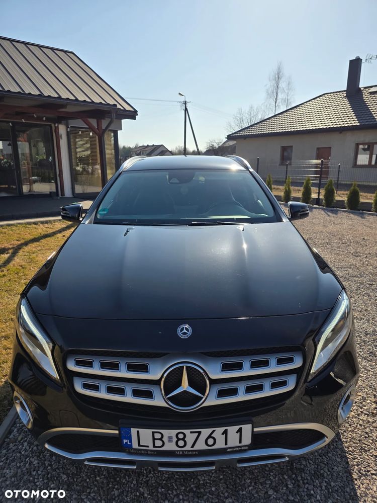 Mercedes-Benz GLA 200 d - 20