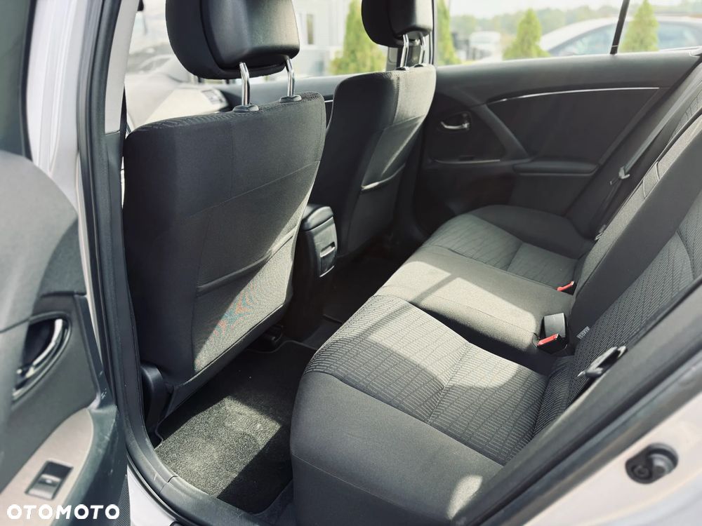 Toyota Avensis 2.0 D-4D Sol plus+NAVI - 15