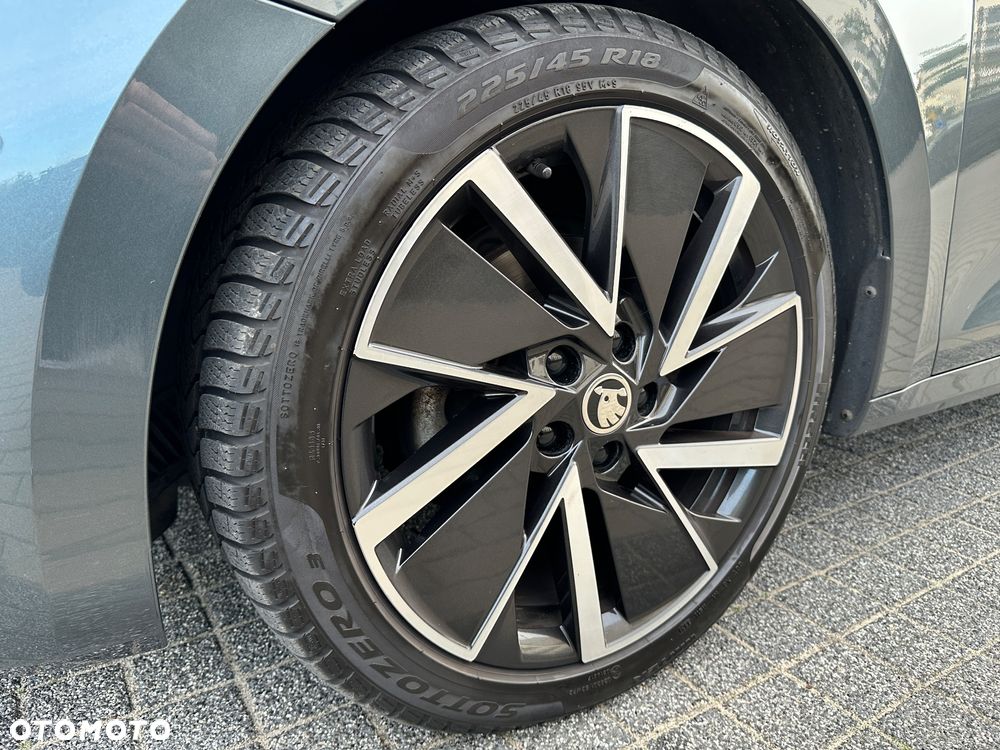 Skoda Octavia 2.0 TDI Style DSG - 39