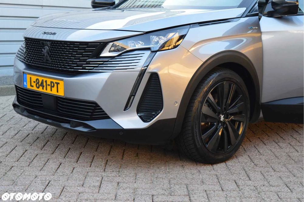 Peugeot 3008 1.6 PureTech GT S&S EAT8 - 8