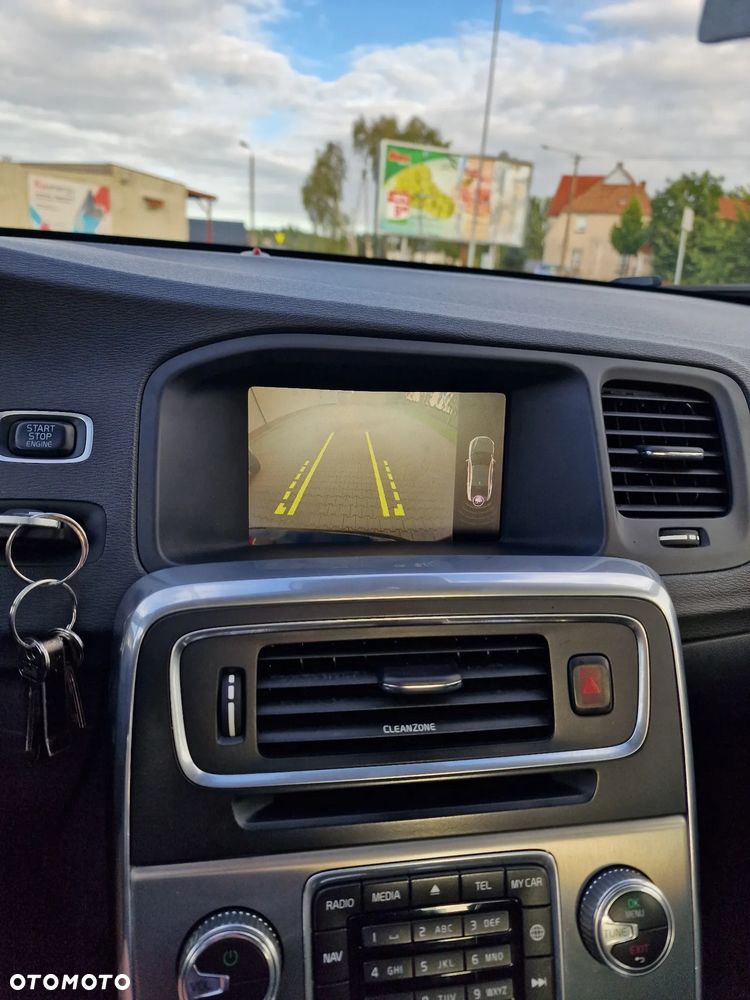 Volvo S60 D4 Drive-E Momentum - 16
