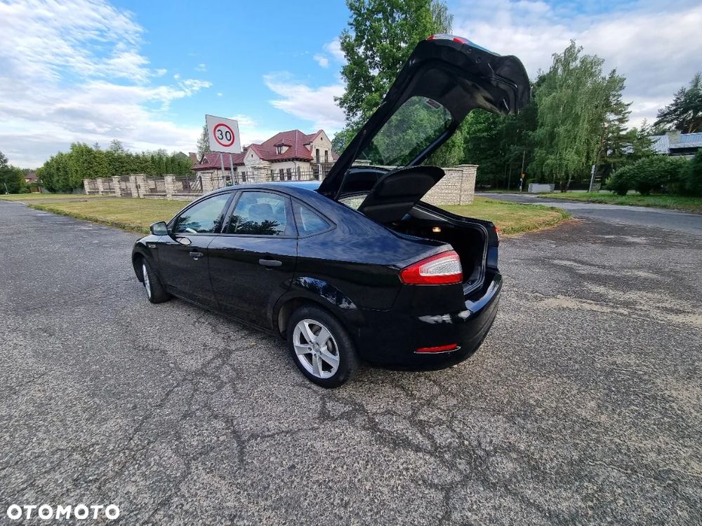 Ford Mondeo 1.6 TDCi Ambiente - 21