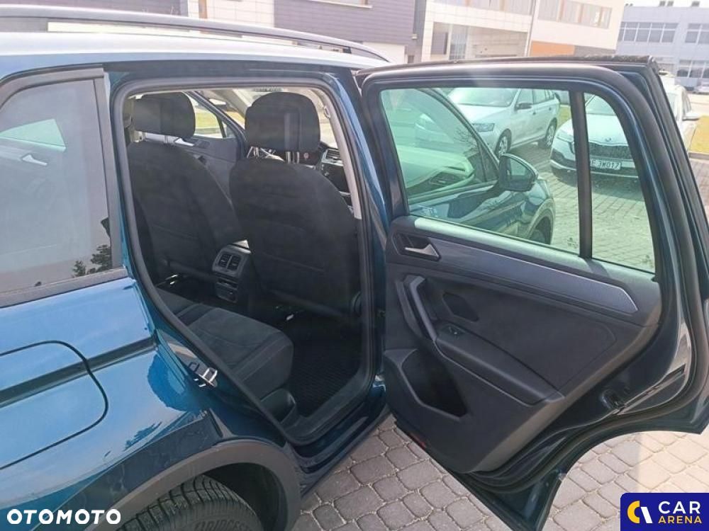 Volkswagen Tiguan - 36